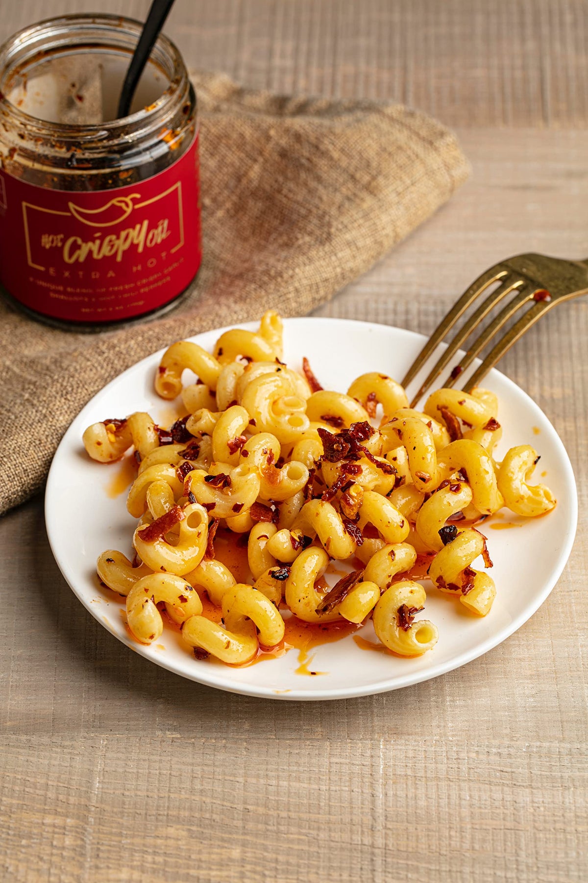 Hot Crispy Oil Extra Hot Chili Crisp – 170 g / 6 oz